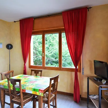 Apartmán In Con Pino E Veddasca With Terrace