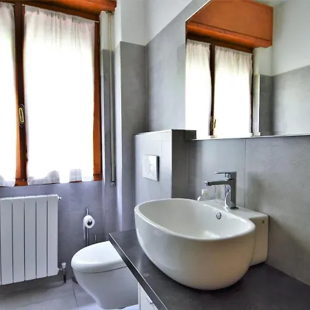 Apartmán In Con Pino E Veddasca With Terrace Maccagno